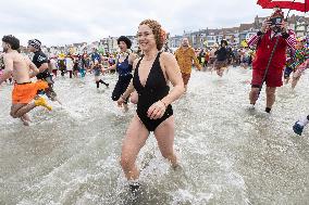 Bain des Givres At New Years Day Swim - Dunkirk