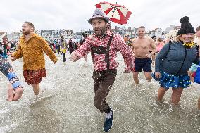 Bain des Givres At New Years Day Swim - Dunkirk