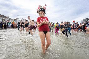 Bain des Givres At New Years Day Swim - Dunkirk