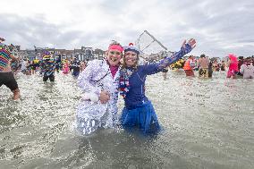 Bain des Givres At New Years Day Swim - Dunkirk
