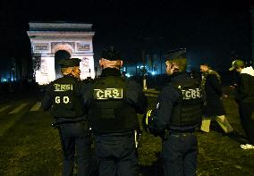 Security Measures At Arc de Triomphe New Year Show - Paris