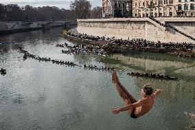 Traditional Dive Into The Tiber River - Rome