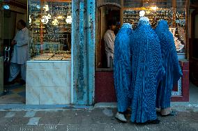 Daily Life of Women in Afghanistan