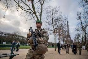 Sentinelle mission in front of the Eiffel Tower in Paris