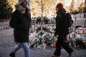 Tribute to victims at Le Constellation bar - Crans Montana