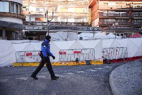 Tribute to victims at Le Constellation bar - Crans Montana