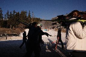 Tribute to victims at Le Constellation bar - Crans Montana