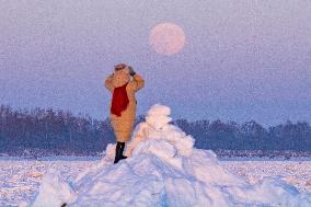 Wolf Moon Supermoon - China