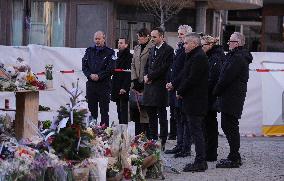 Federal Councilor Talks To The Media Near Le Constellation Bar - Crans-Montana