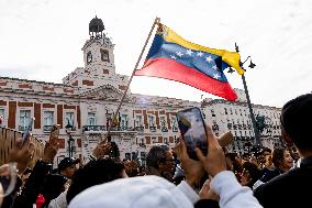 Venezuelans Abroad Celebrate US Capture Of Maduro - Madrid