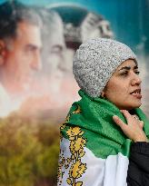 Activists take part in a rally supporting protestors in Iran  - Washington