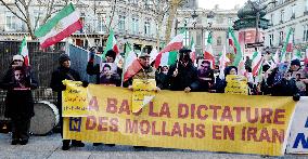 Demo to support Resistance Fighters of Iran in Paris