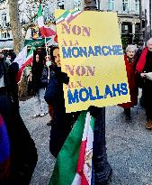 Demo to support Resistance Fighters of Iran in Paris