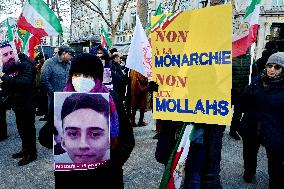 Demo to support Resistance Fighters of Iran in Paris