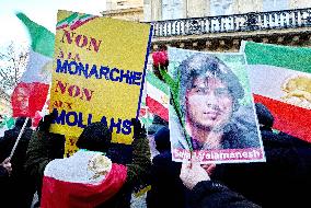 Demo to support Resistance Fighters of Iran in Paris