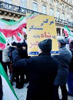 Demo to support Resistance Fighters of Iran in Paris