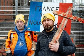Farmers procession through the streets of Toulouse