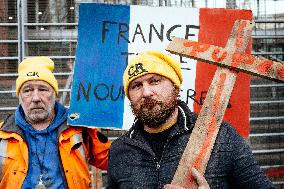 Farmers procession through the streets of Toulouse
