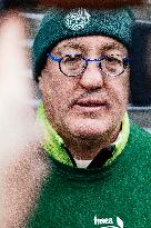 Farmers procession through the streets of Toulouse