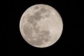 Wolf Moon Supermoon - India