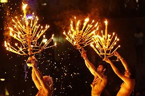 Maha Aarti Prayer On Paush Purnima - India