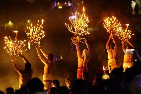 Maha Aarti Prayer On Paush Purnima - India