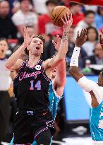 NBA - Bulls vs Hornets - Chicago