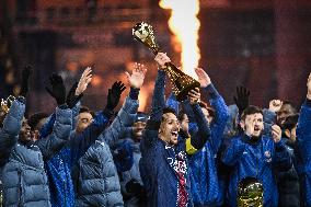 PSG celebrates the Intercontinental Cup at Parc des Princes - FA