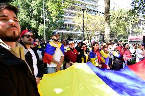 Venezuelans in Mexico Celebrate the Arrest of President Nicolás Maduro