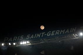 Illustration At PSG v PFC