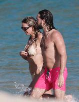 Heidi Klum And Tom Kaulitz Beachside - St Barths