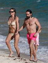 Heidi Klum And Tom Kaulitz Beachside - St Barths