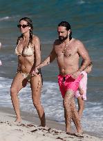 Heidi Klum And Tom Kaulitz Beachside - St Barths