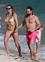 Heidi Klum And Tom Kaulitz Beachside - St Barths