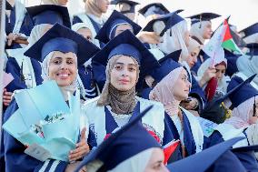 Gazas New Doctors Graduate