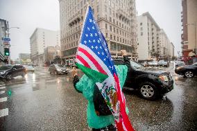 Los Angeles Rally Backs Venezuela - USA