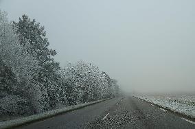 Illustration - Orange Alert Issued for Snow and Ice - France