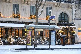 Paris Under The Snow - Paris