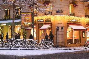 Paris Under The Snow - Paris