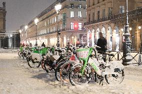 Paris Under The Snow - Paris