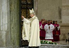 Pope Leo XIV Closes the Holy Door of St. Peter's Basilica - Vatican