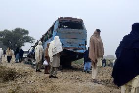 1 Dead and 8 Injured in Bus Attack - Pakistan