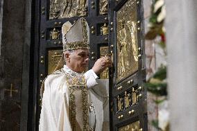 Pope Leo XIV Closes the Holy Door of St Peter s Basilica - Vatican