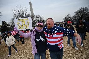 Prominent January 6 defendants march to the US Capitol to mark 5 years since attack