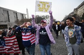 Prominent January 6 defendants march to the US Capitol to mark 5 years since attack