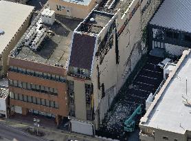 Strong quakes hit western Japan