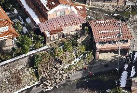 Strong quakes hit western Japan