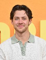 Netflix’s ‘People We Meet On Vacation’ Premiere