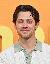 Netflix’s ‘People We Meet On Vacation’ Premiere