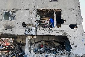 Israeli Strike Hits Sidon Lebanon